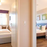 Residenz Strandhaus 6 *